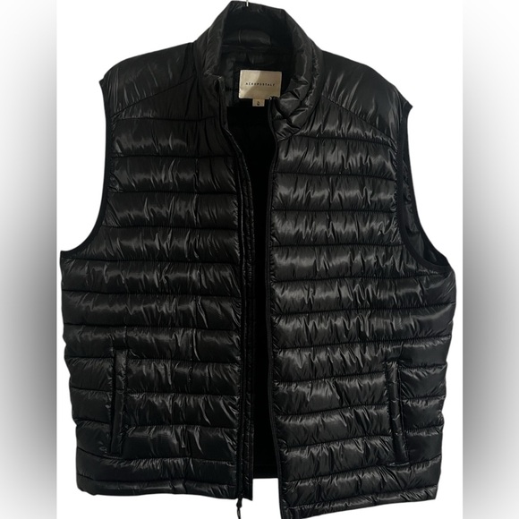 Aeropostale Unisex Black Quilted Puffer Vest - Picture 2 of 12